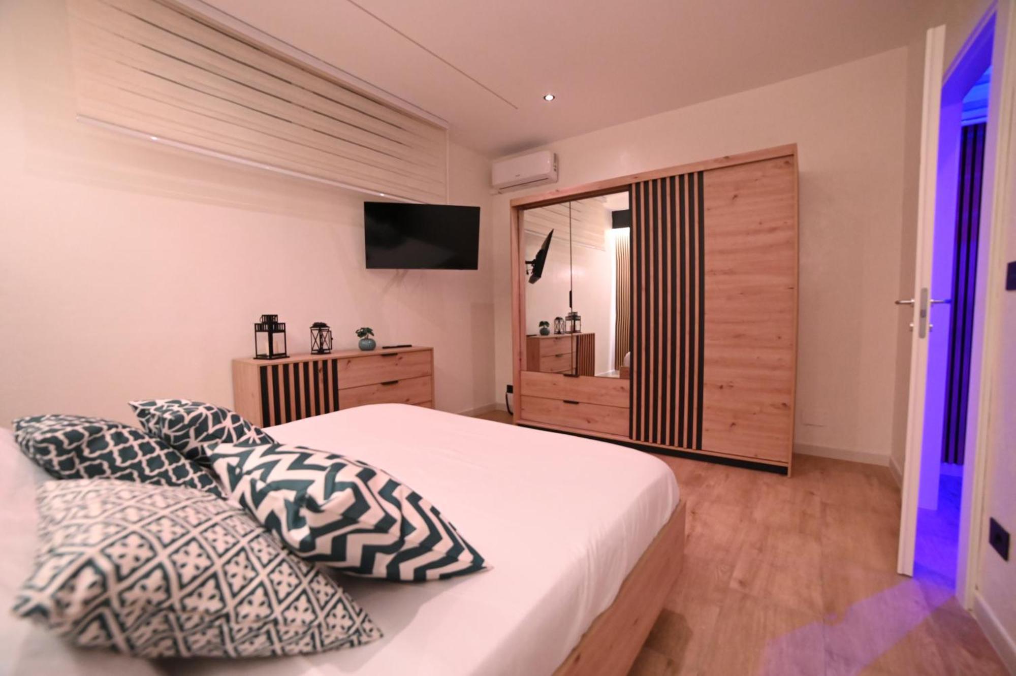 Duca Degli Abruzzi Modern House Luxury Relax